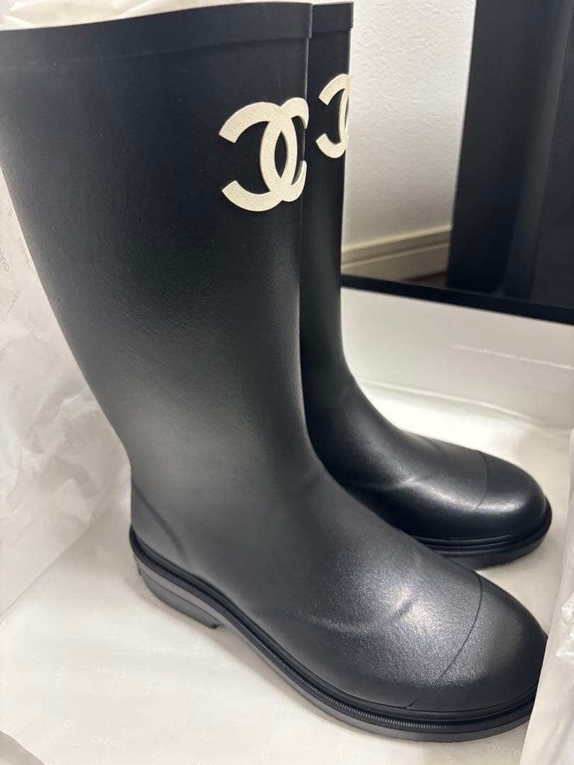 【新品未使用】CHANEL シャネル　レインブーツ　38 ジェニー着用