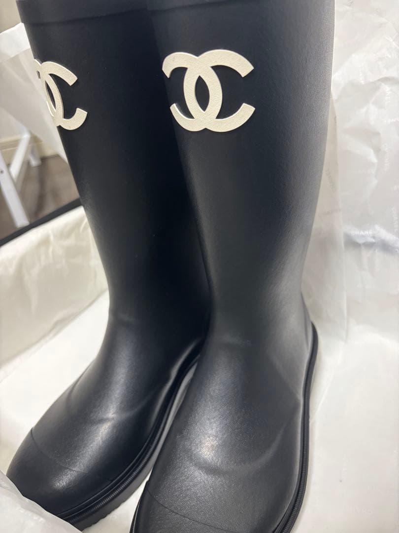 【新品未使用】CHANEL シャネル　レインブーツ　38 ジェニー着用