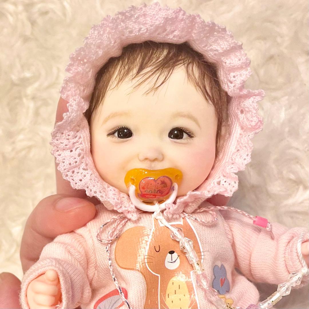 樹脂粘土ベビー おしゃぶりベビー ごきげん