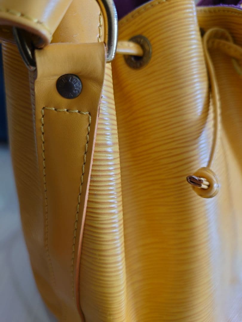 ルイヴィトンLouis Vuitton プチノエ　イエロー