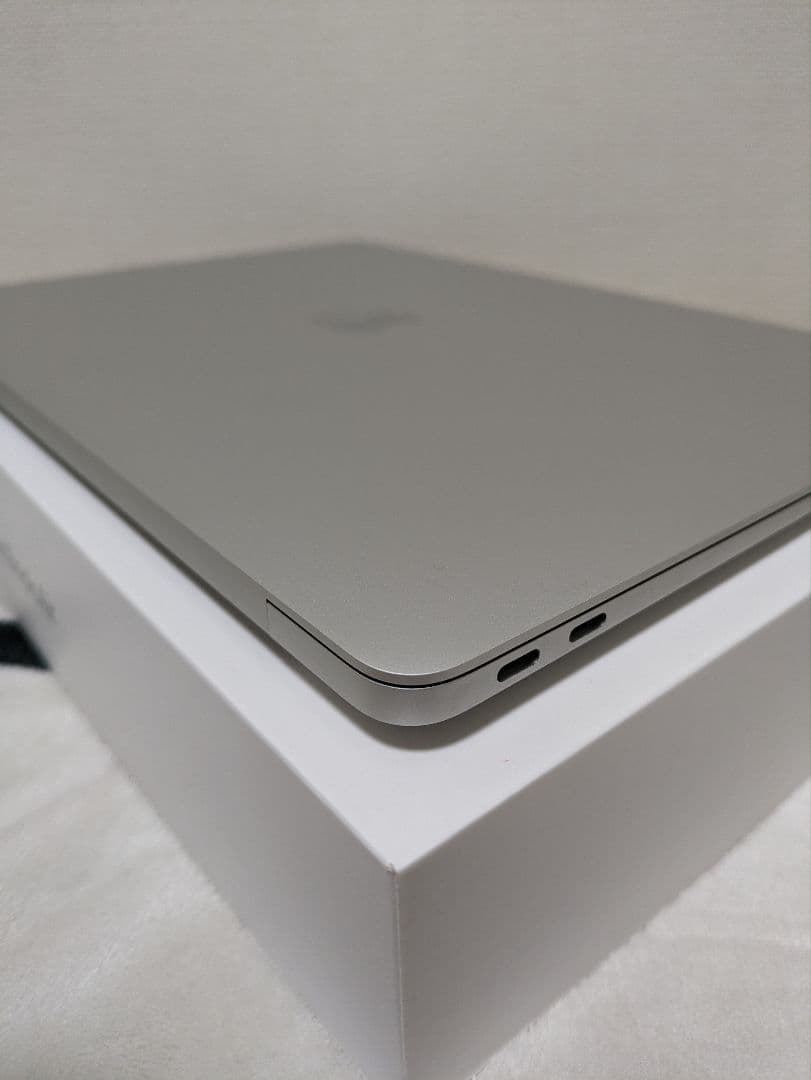 MacBook本体 MacBook Air 2020 Core i5 512GB