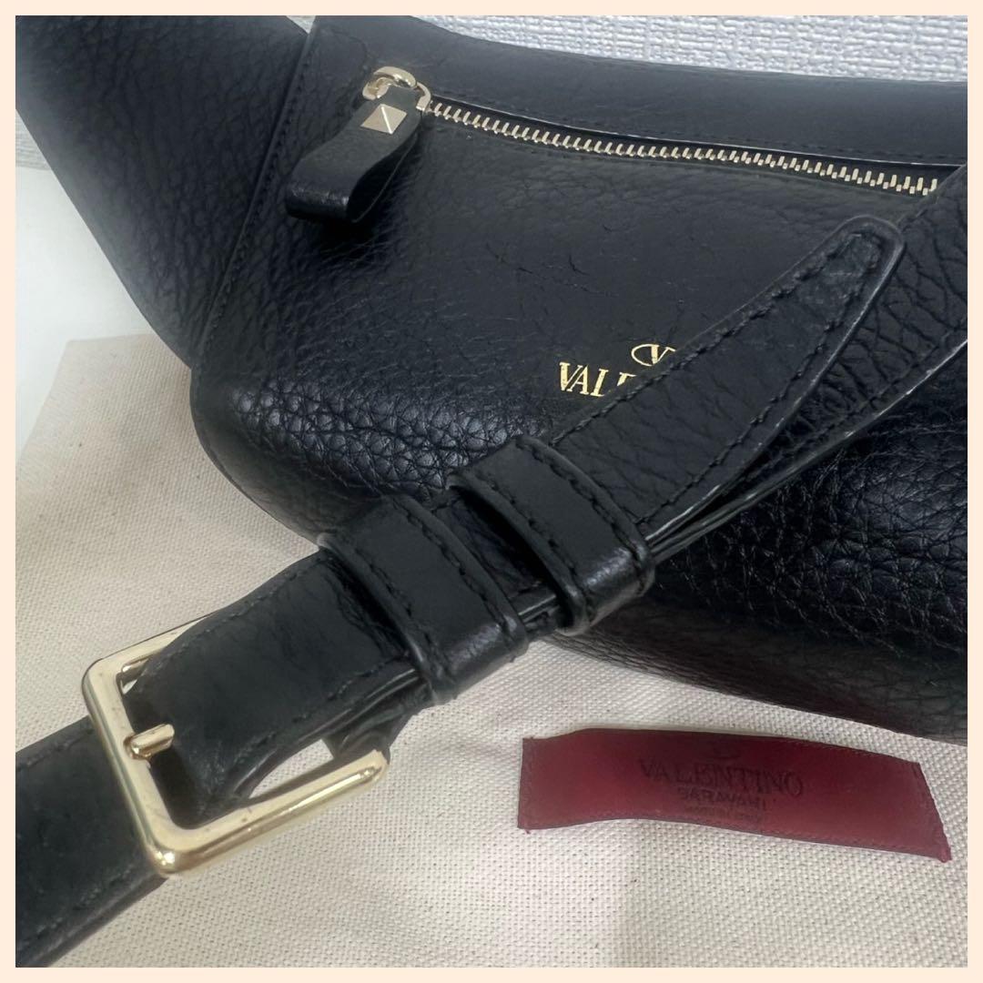 VALENTINO ボディーバッグ 極美品