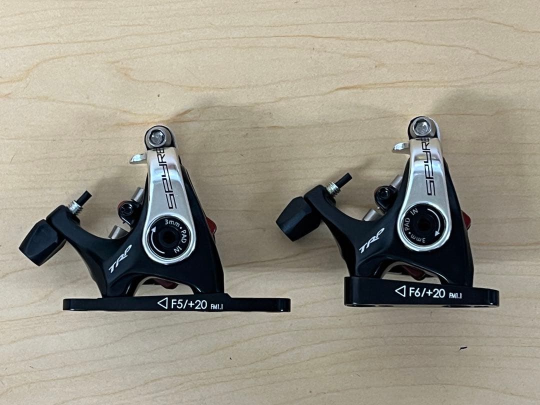 TRP SPYRE FLAT MOUNT ディスクブレーキキャリパーセット