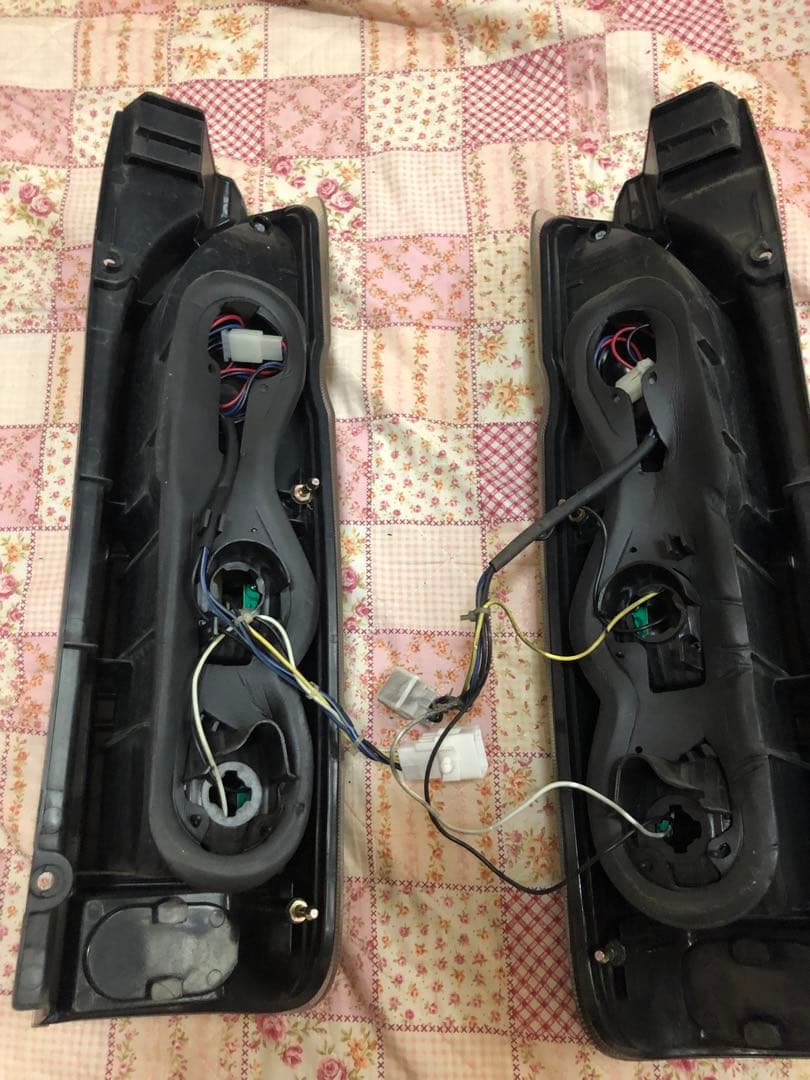 カ*ズ様 ハイエーステールランプ　LED