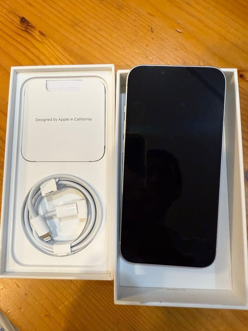 ニ*ン様 Apple iPhone 14 スターライト　128GB 本体　SIM