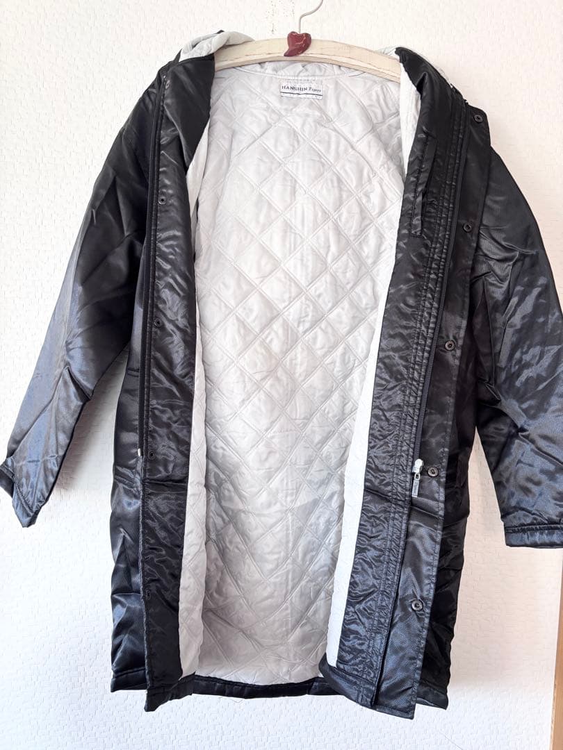 Hanshin Tigers フード付きコート ブラック