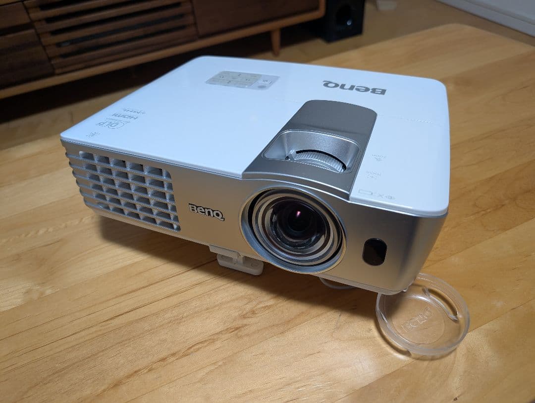 BENQ W1080ST+ プロジェクター 本体