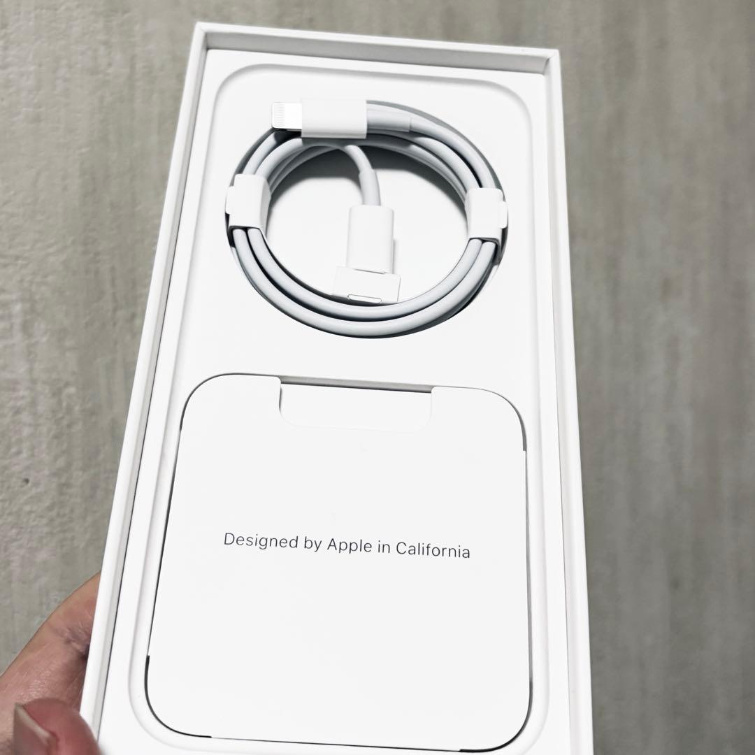 iPhone13 128GB バッテリー100% Apple認定整備 ケース付