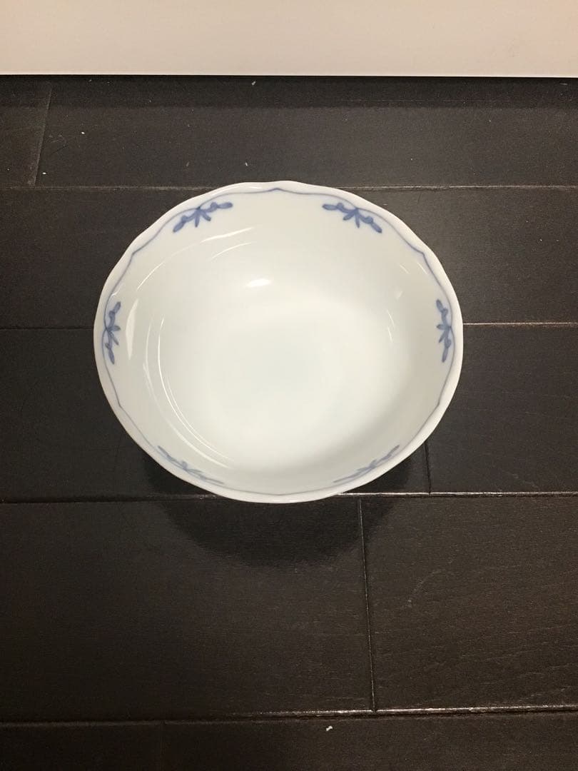 ☆未使用品☆【たち吉】大皿1・小皿5・角皿5・小鉢4・中鉢5（植物柄）