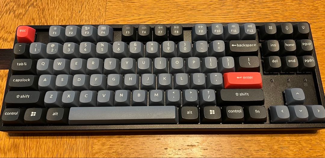Keychron K8 Pro 茶軸　ホットスワップ対応　US配列