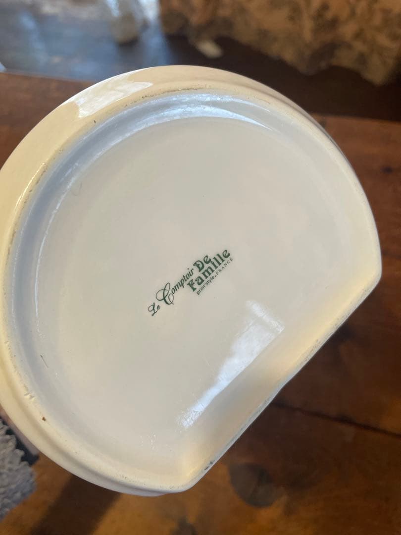 コントワールドファミーユ セル缶とツール立て