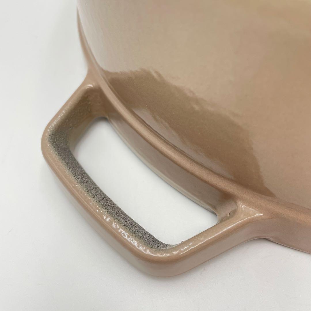 美品　STAUB ストウブ シャロー ココット ラウンド 26cm リネン