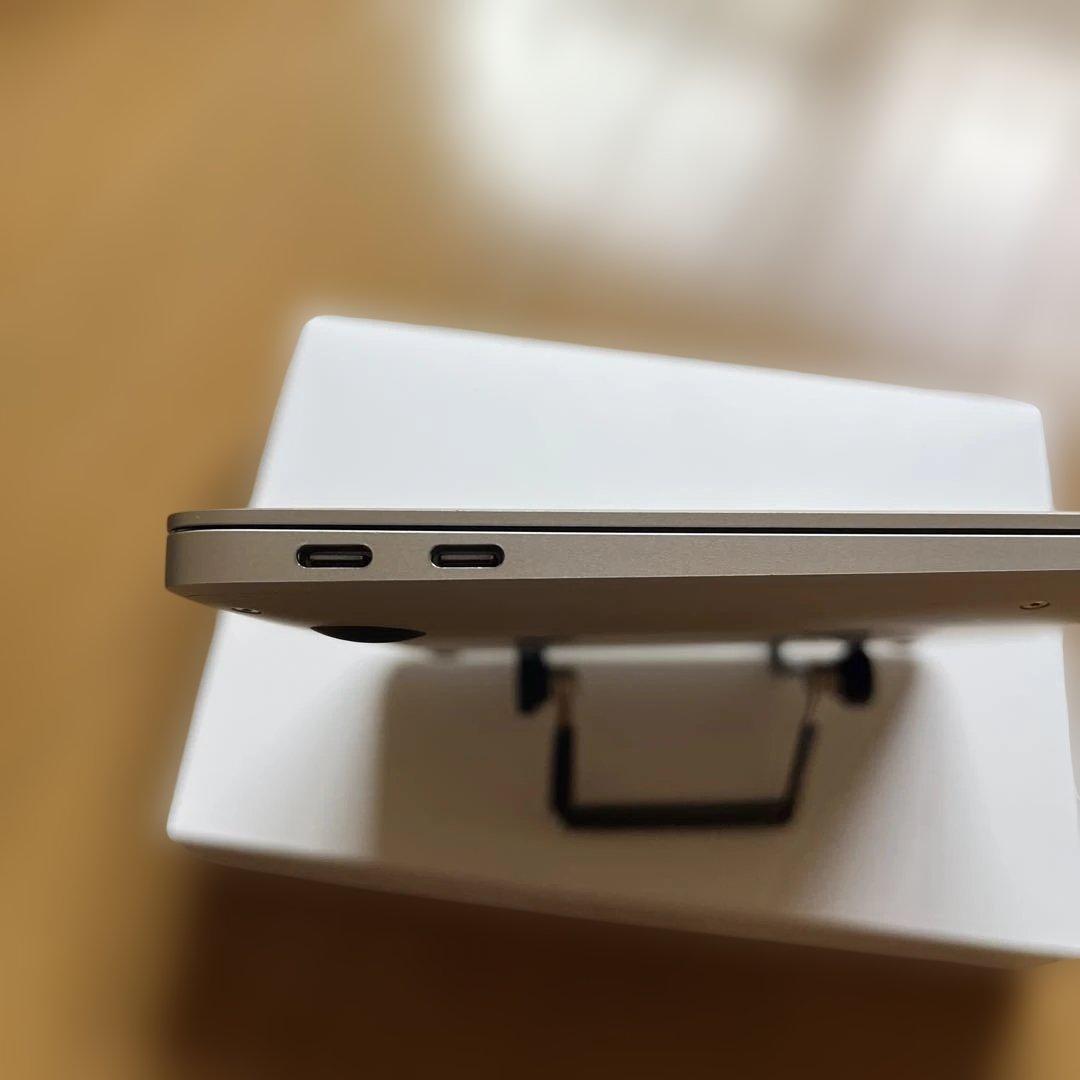 MacBook本体 Apple MacBook Air M1 (2020 )13 8GB 256GB