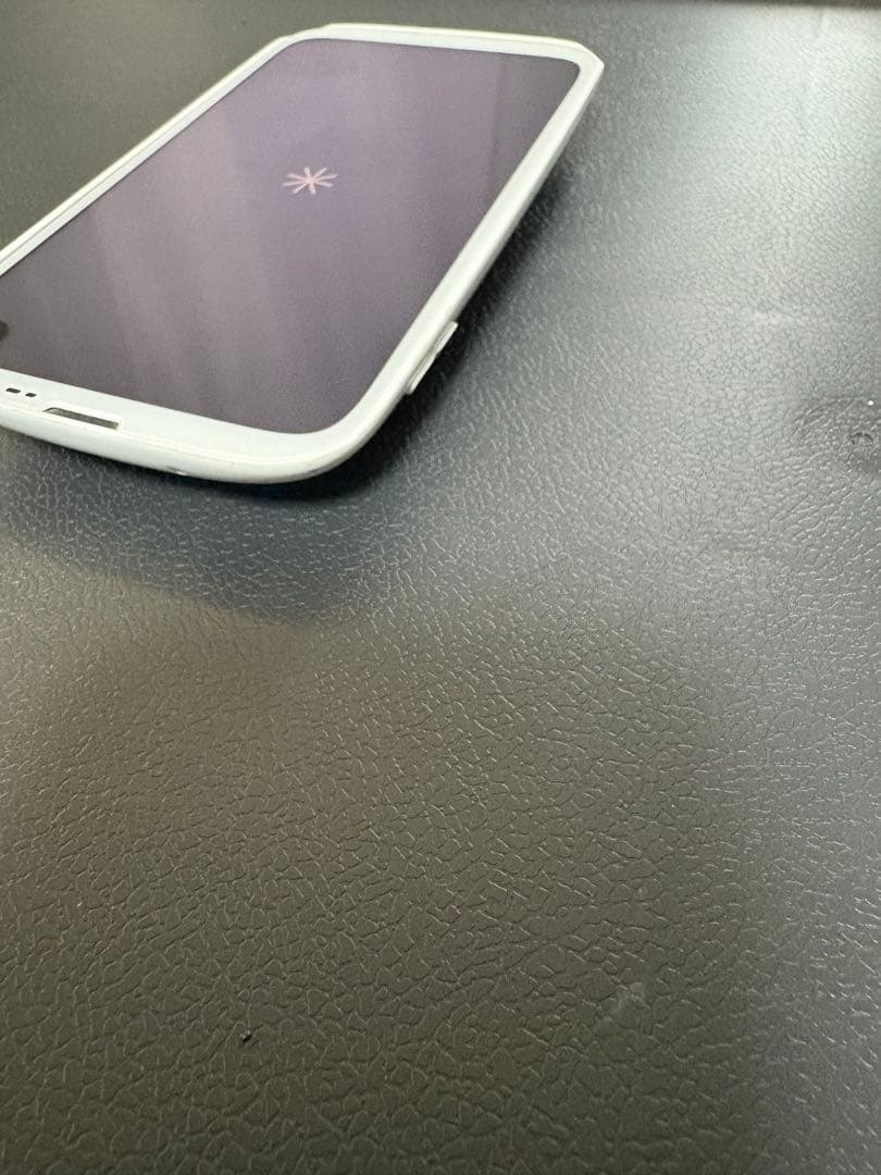 動作確認済 バルミューダフォン ホワイト