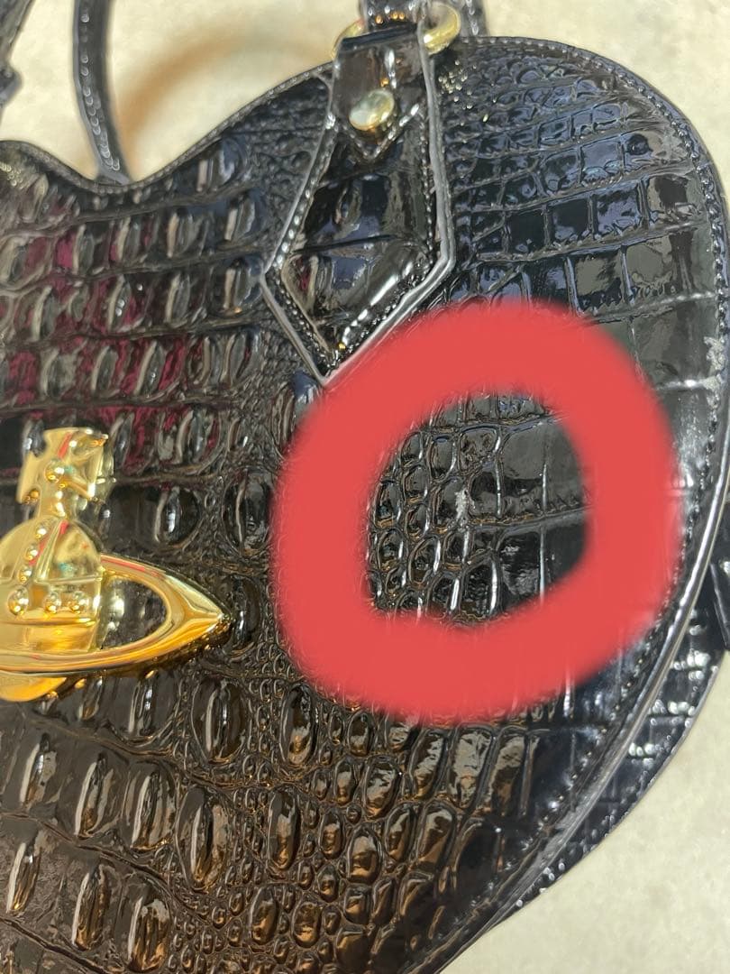 ハート型 クロコダイル風 ショルダーバッグ ブラック　ヴィヴィアン