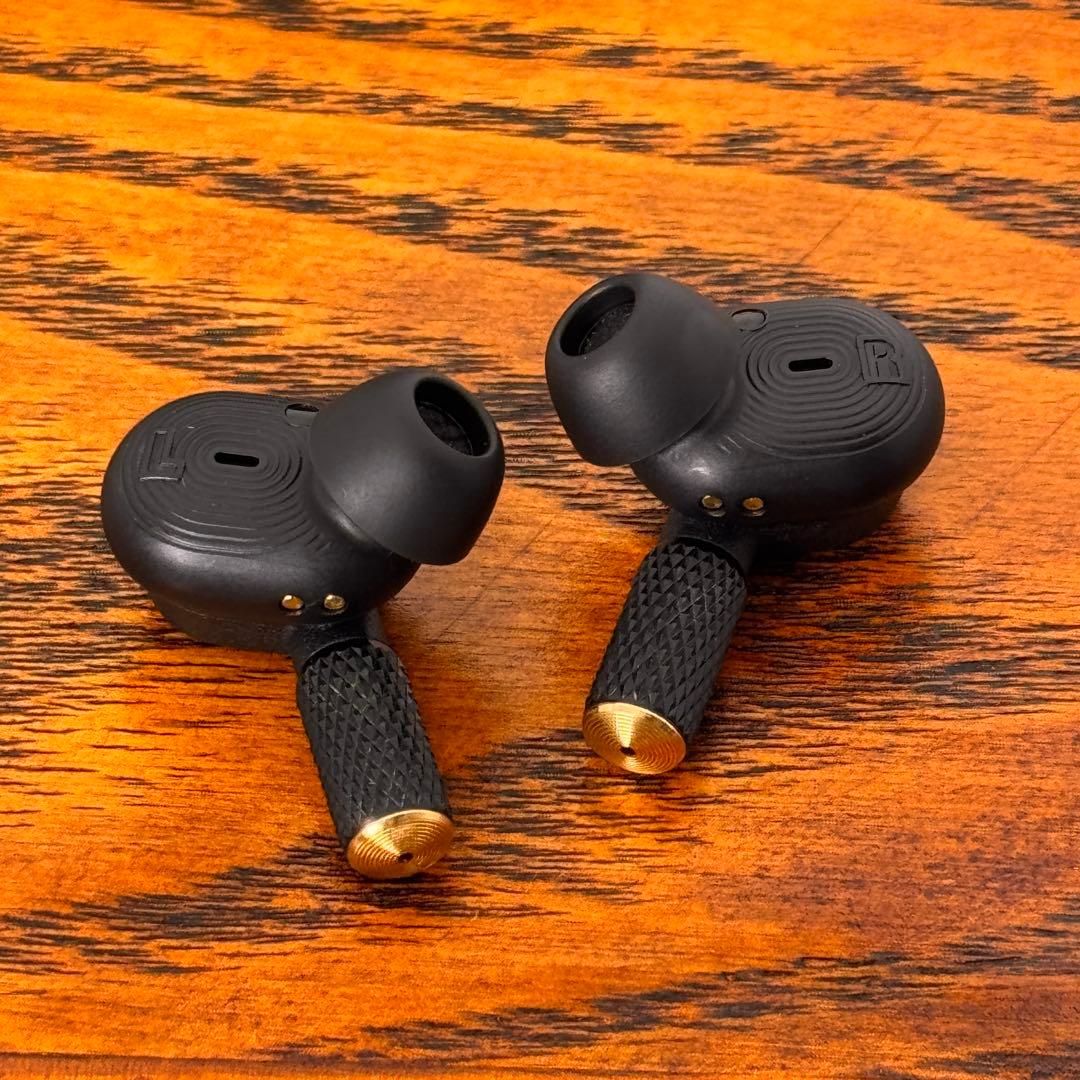 MarshallのMotif II A.N.C. ワイヤレスイヤホン本体のみ