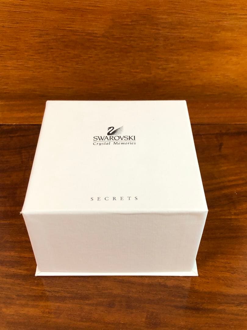 スワロフスキー【秘密の時計】