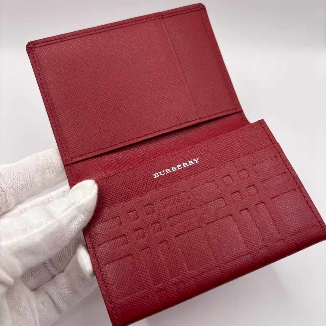 【極美品】　BURBERRY 名刺入れ　カードケース　エンボス　レッド　レザー