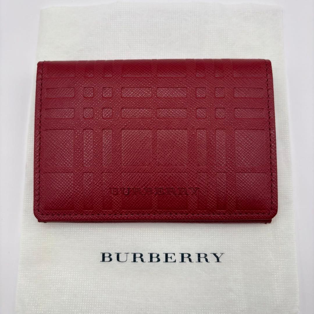 【極美品】　BURBERRY 名刺入れ　カードケース　エンボス　レッド　レザー