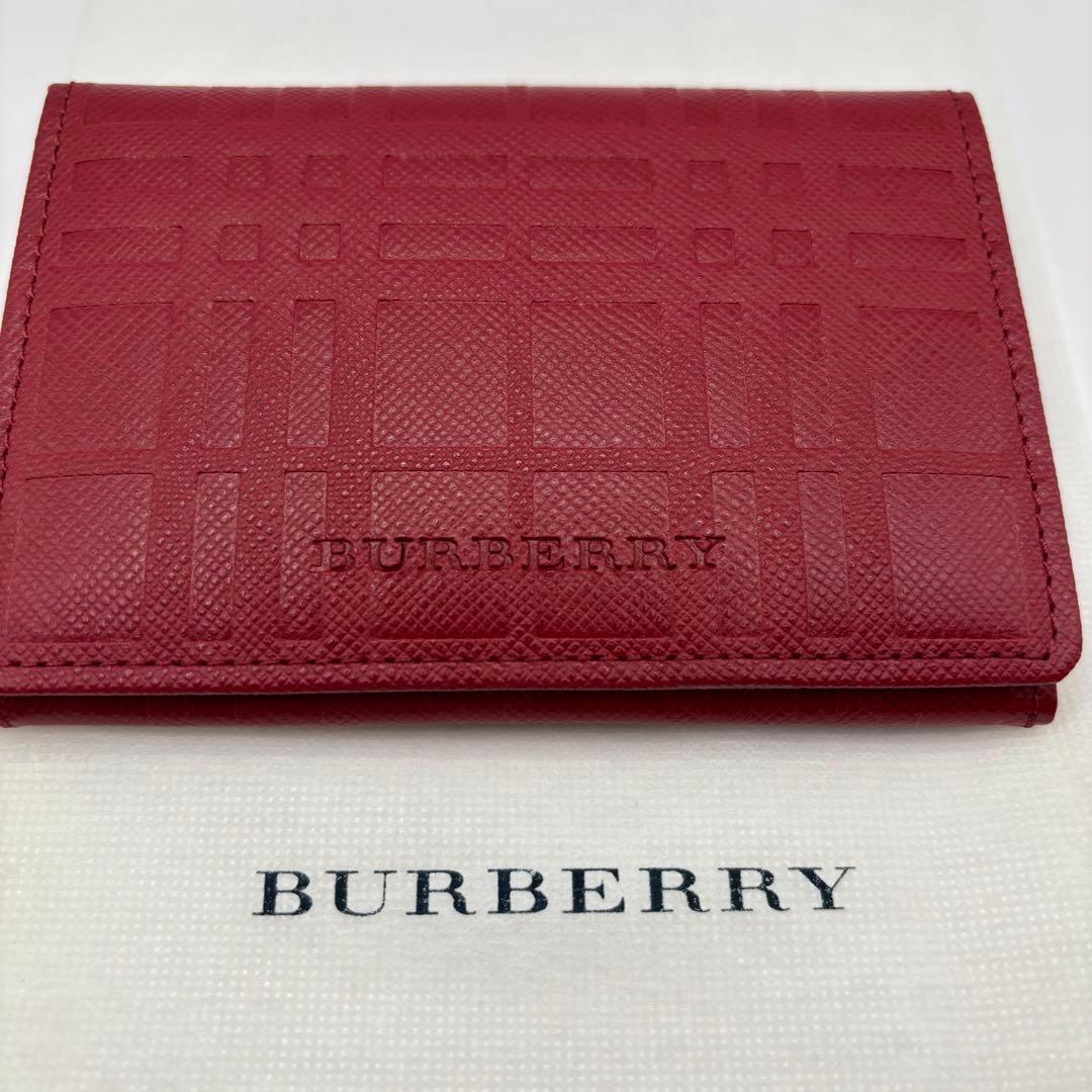 【極美品】　BURBERRY 名刺入れ　カードケース　エンボス　レッド　レザー