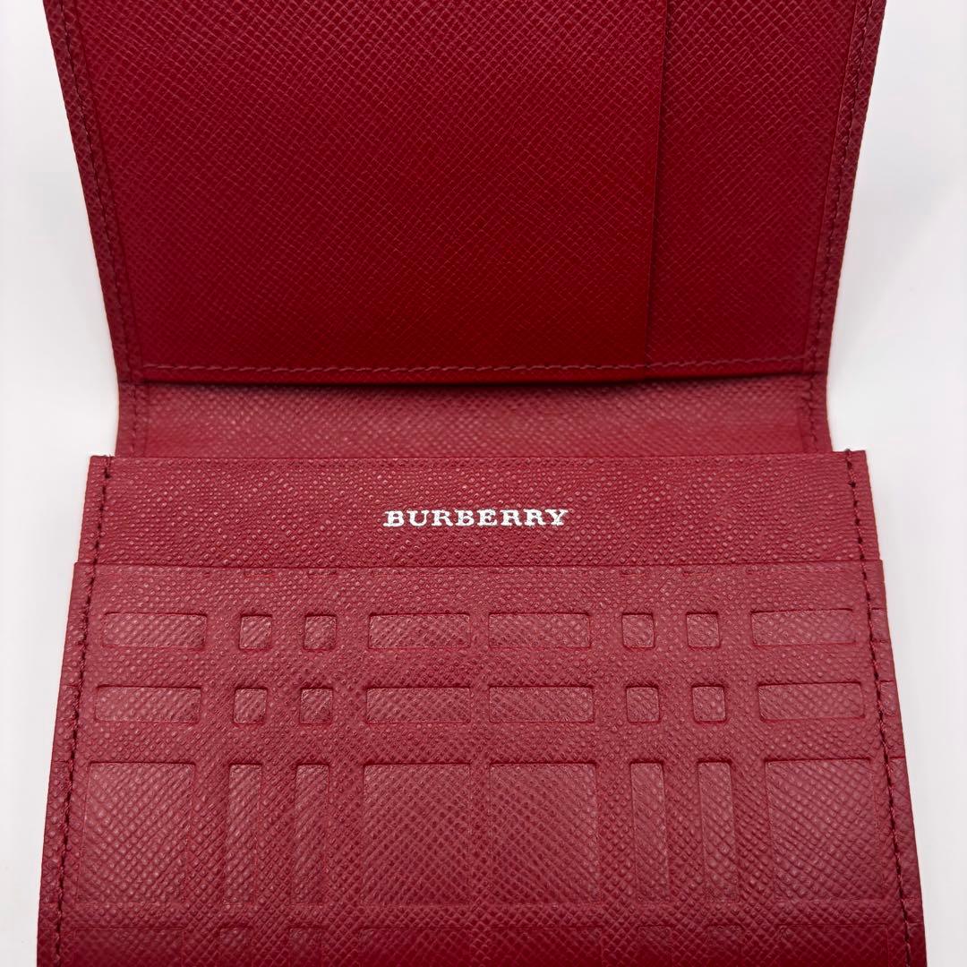 【極美品】　BURBERRY 名刺入れ　カードケース　エンボス　レッド　レザー
