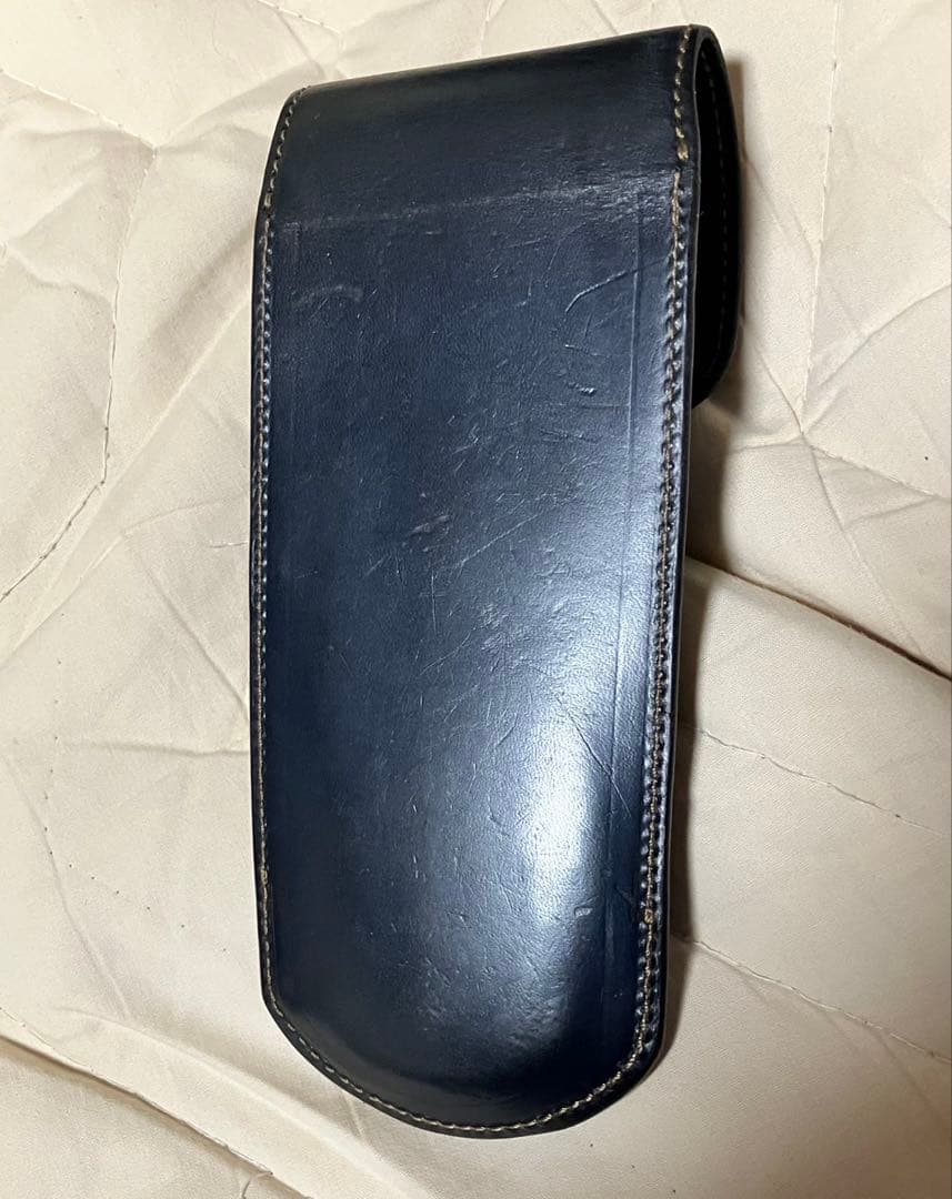 ワイルドスワンズ ペンケース ３本用「PEEK-A-BOO（ピーカブー）」