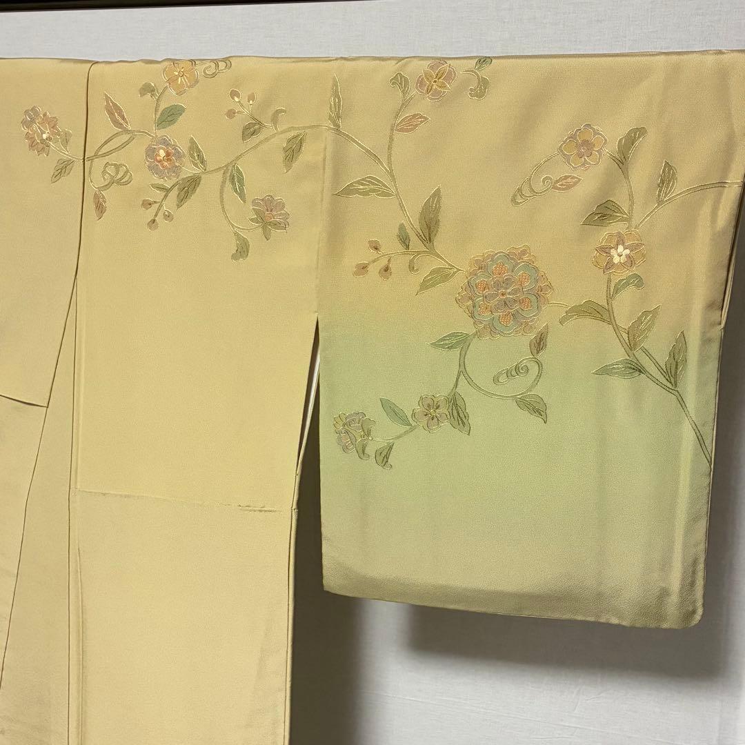 D168 訪問着　総刺繍　汕頭・蘇州刺繍　華文　唐草　正絹　着物　袷　極美品