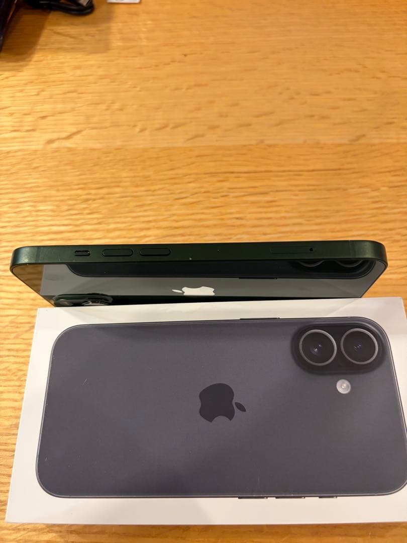 iPhone13 128GB グリーン　純正バッテリー交換済み100%