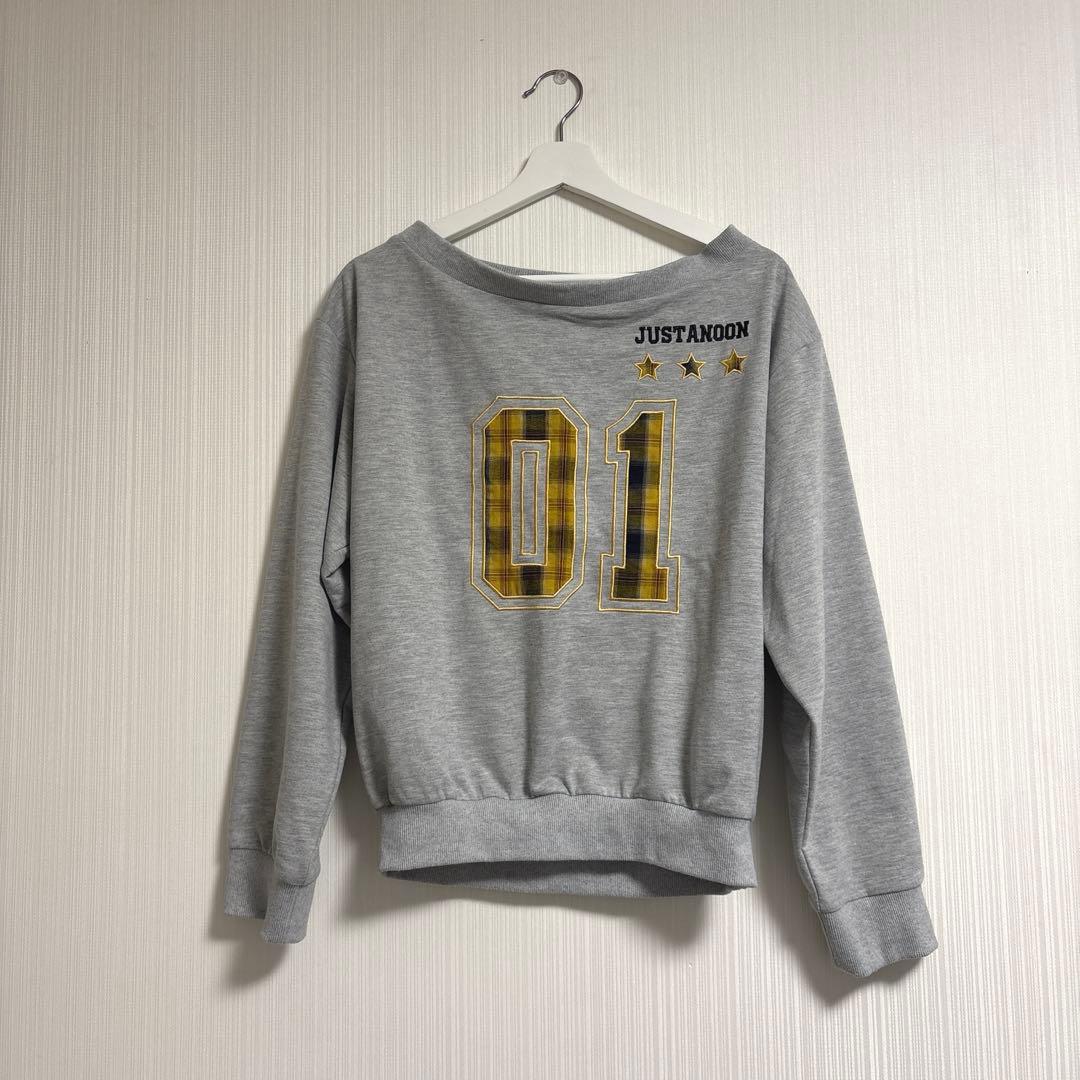 Just a noon チェックロゴワンショルスウェット