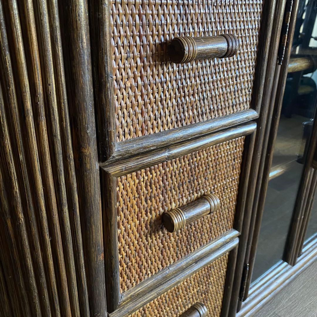 ラタン 籐　サイドボード　テレビ台　ガラス扉　古家具 昭和レトロ　ヴィンテージ