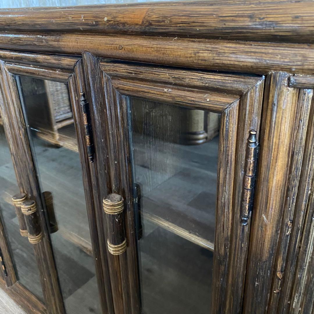 ラタン 籐　サイドボード　テレビ台　ガラス扉　古家具 昭和レトロ　ヴィンテージ