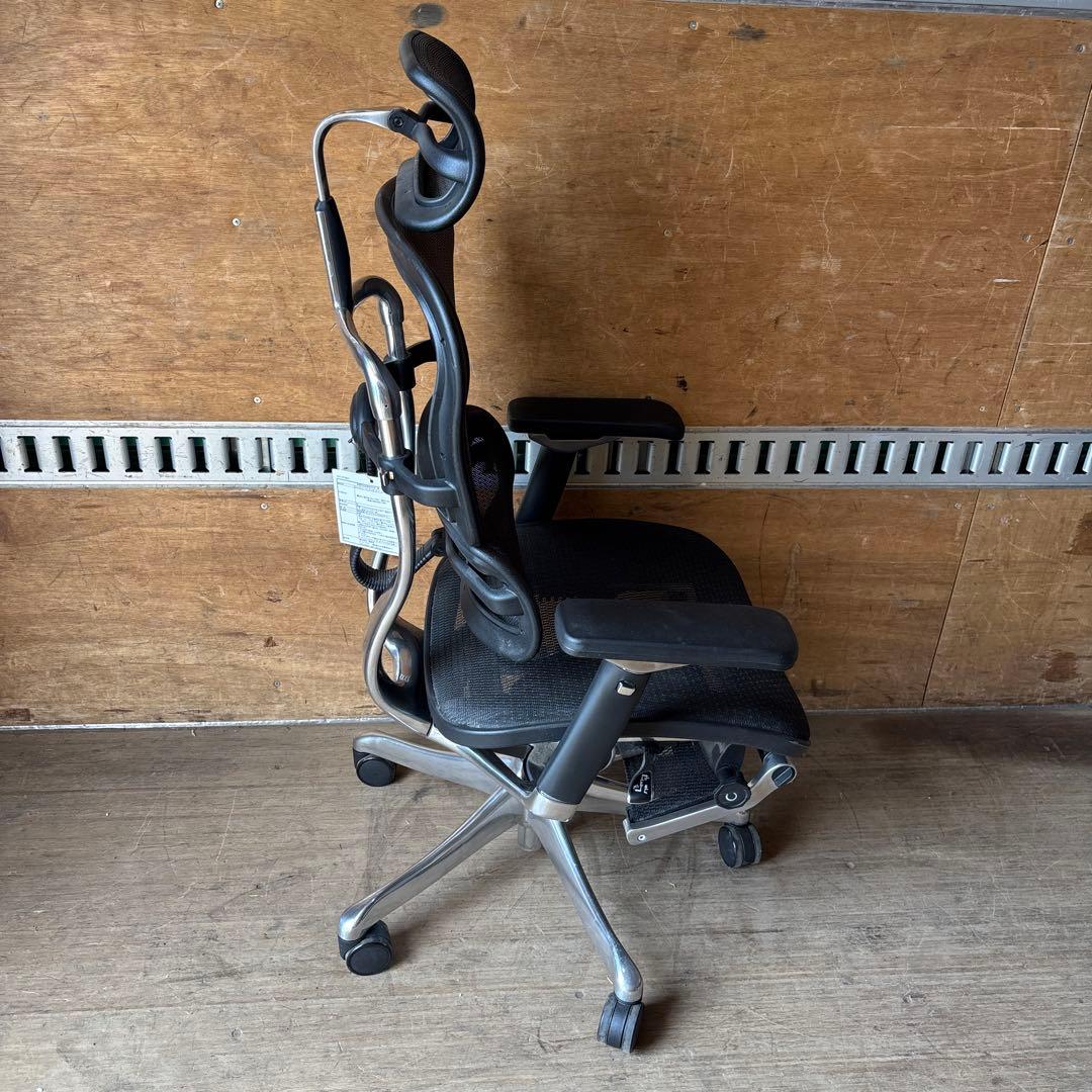 Ergohuman エルゴヒューマンプロオットマン内蔵型