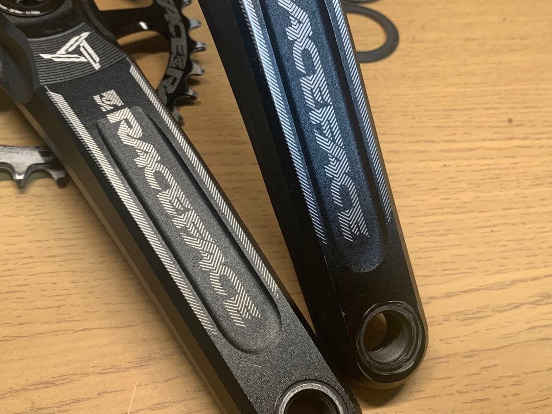 レースフェース　タービンクランク　175mm　中古