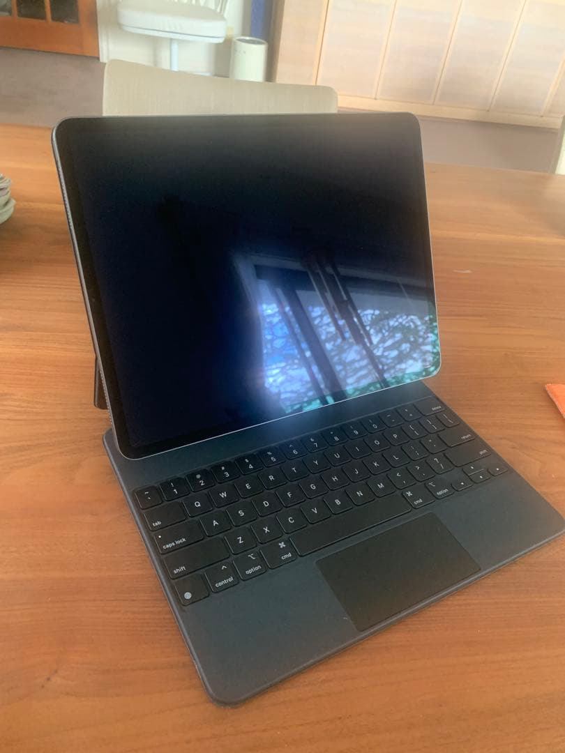 iPad pro 12.9インチ256GB MagicKeyboard