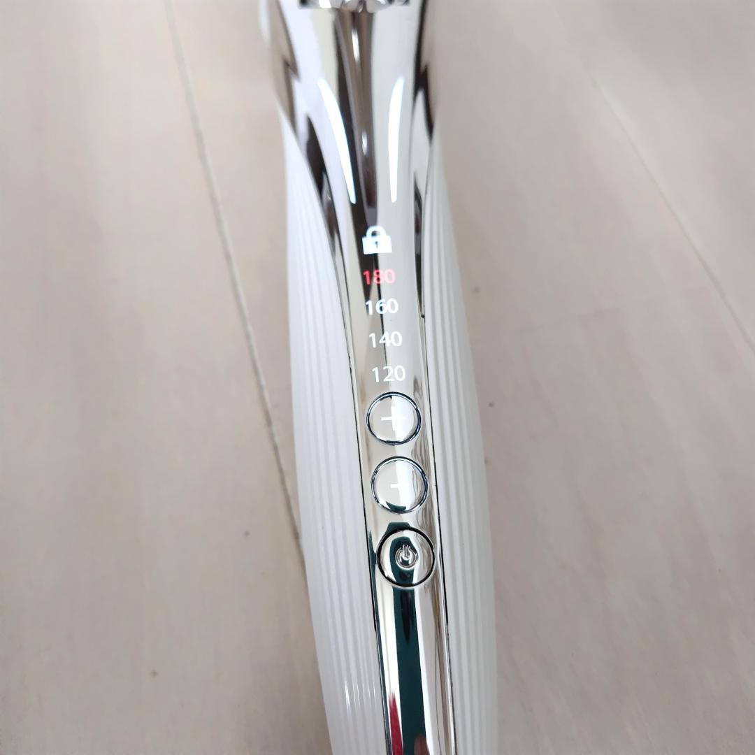 いちご様　　【動作保証】32mm ReFa カールヘアアイロン ホワイト