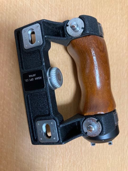 PENTAX 67II 用　木製グリップ★ペンタックス