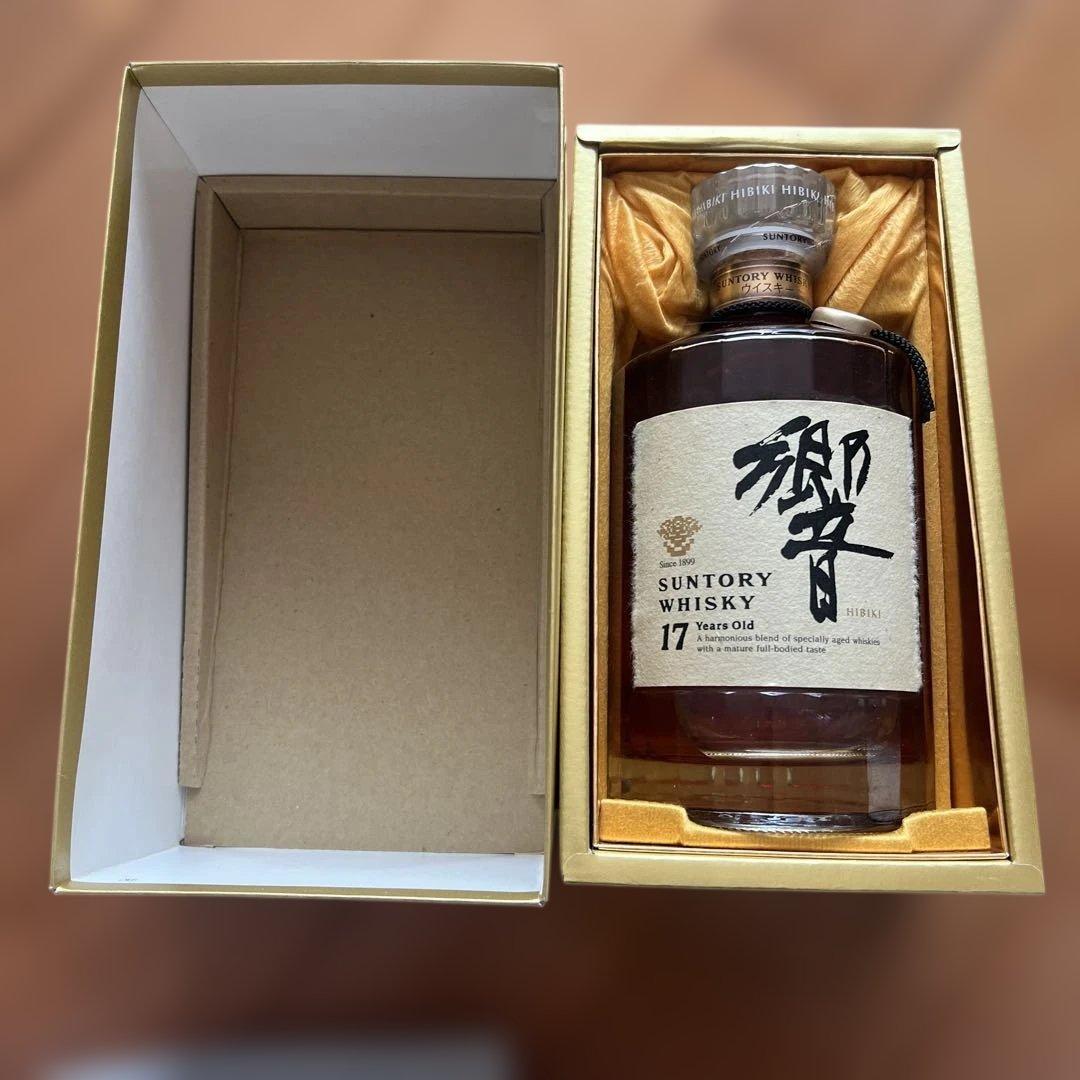 SUNTORY 響 17年 箱入りウイスキー　1本