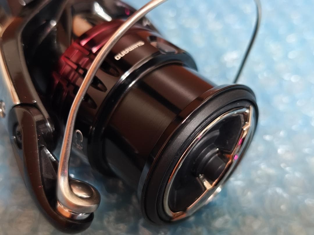 美品 シマノ スピニングリール 22 セフィアBB C3000SHG エギング