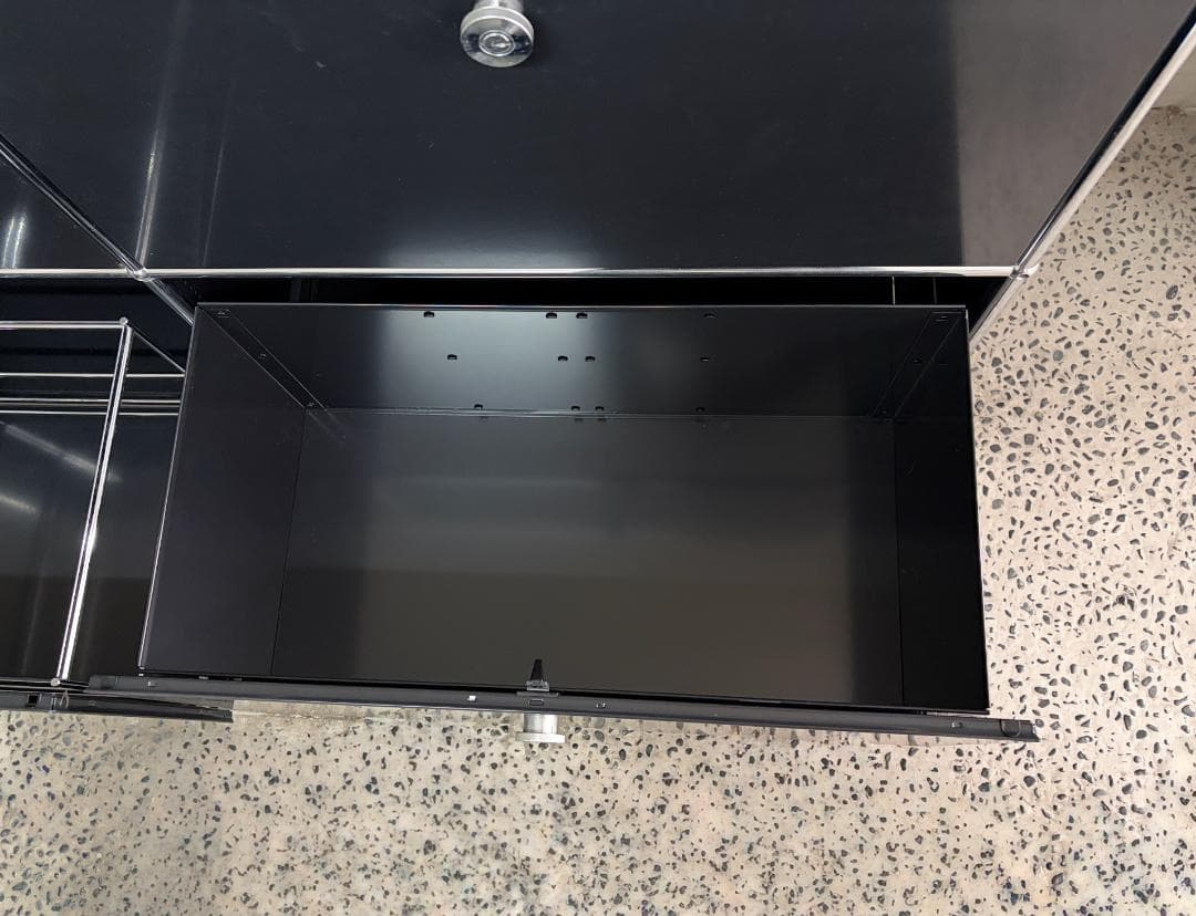 USM Haller ２列２段サイドボード キャビネット