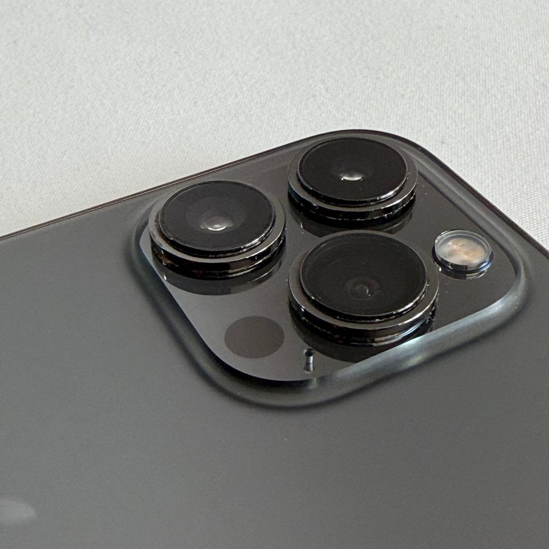 iPhone 13 Pro 128GB グラファイト SIMフリー 国内版の型番
