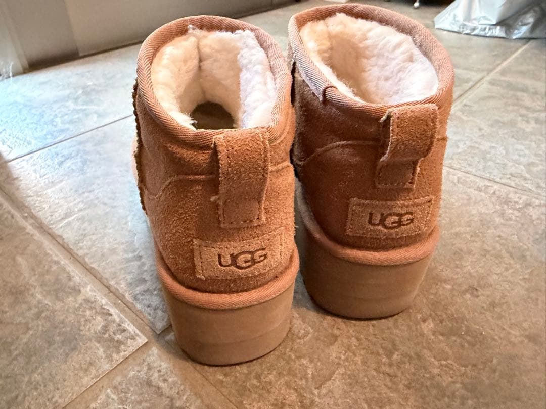UGG W Classic Ultra Mini Platform ウルトラミニ