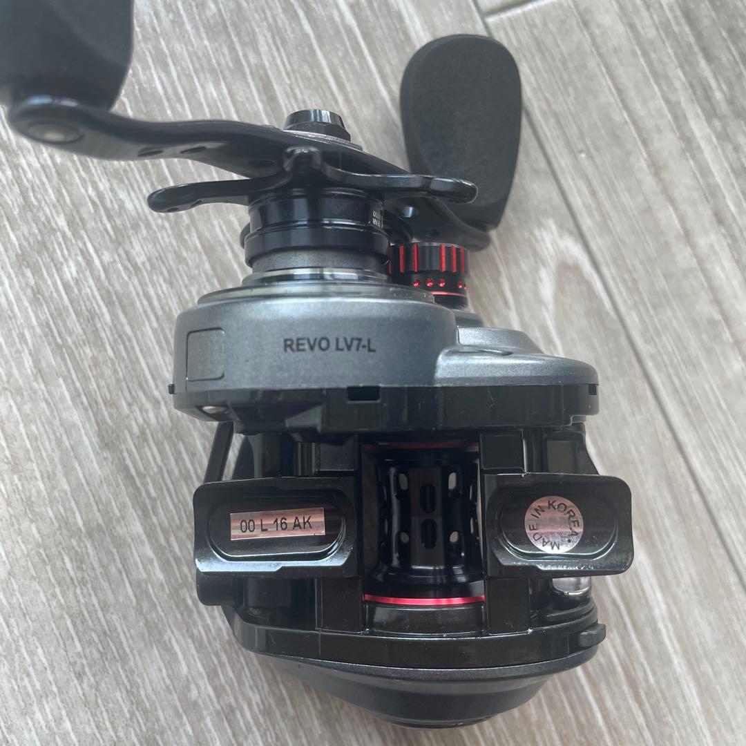REVO LV7-L ブラックリール