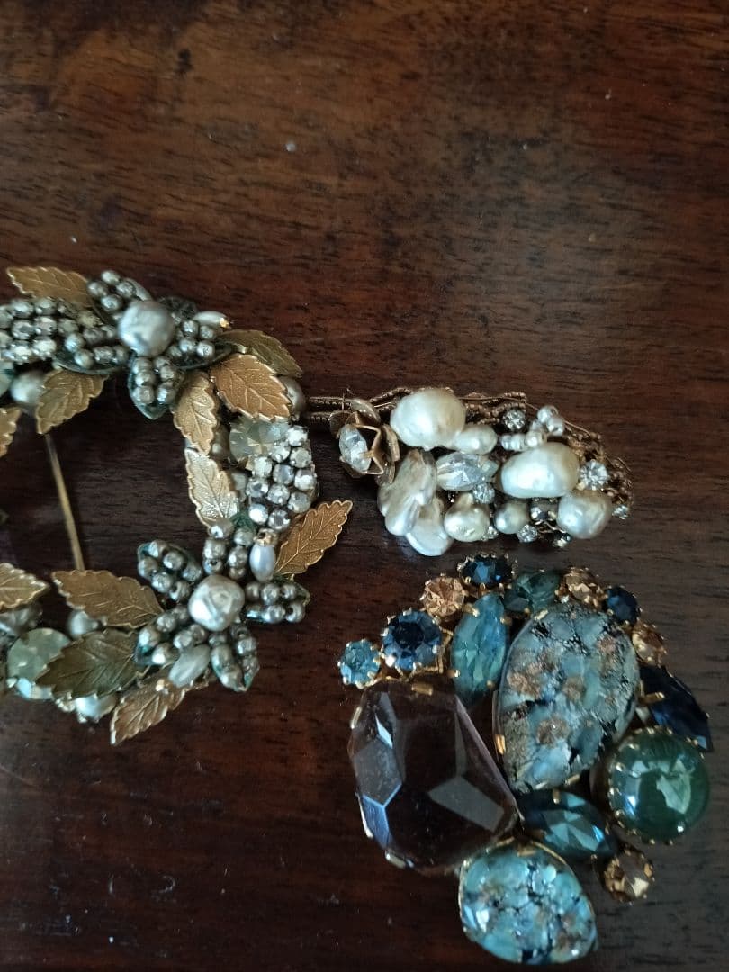 ビンテージブローチハスケル風　メーカー銘