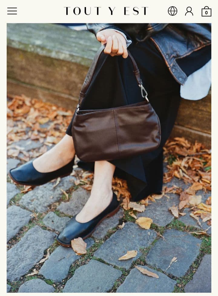 トゥティエ　フラットシューズ