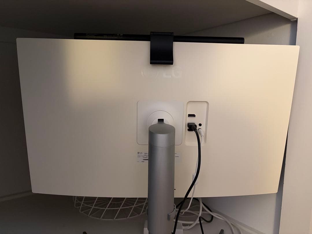 LG 32インチ 4K UHD モニター (32UN650-W)