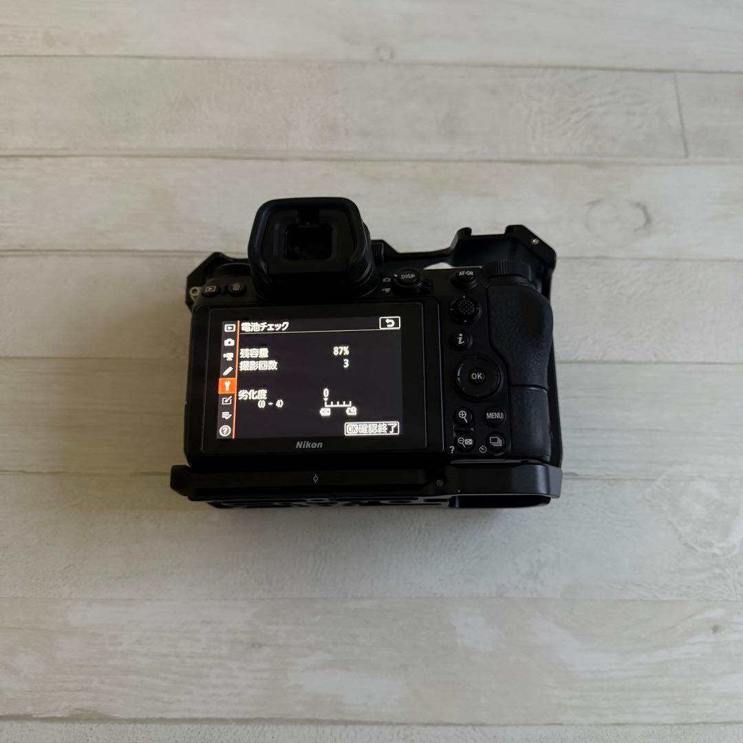 良品 Nikon Z7 ニコン ミラーレス一眼 オマケあり