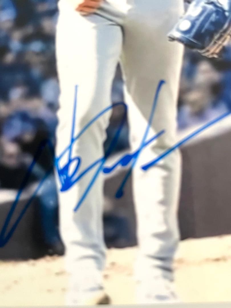 山本由伸 直筆サインフォト ロサンゼルス・ドジャース BBMカードセット