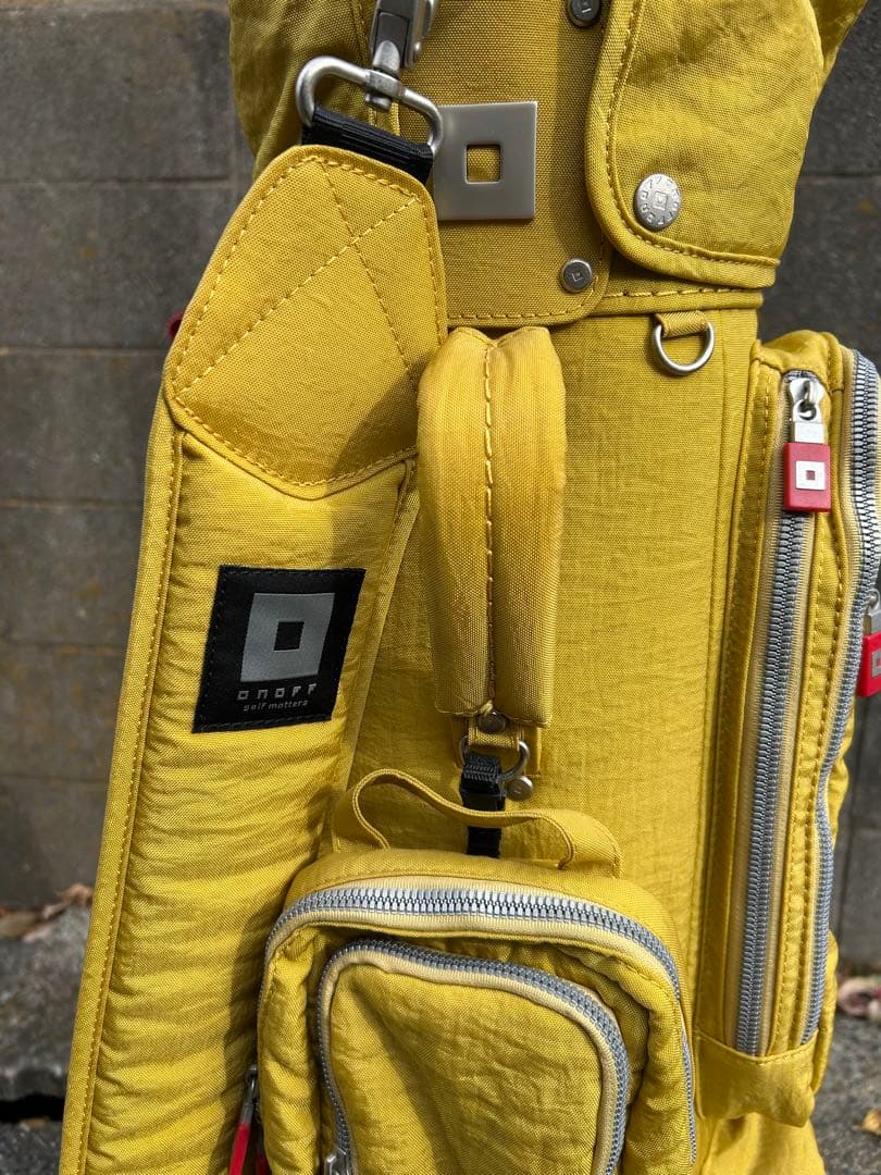 美品　オノフ　キャディーバッグ　USED