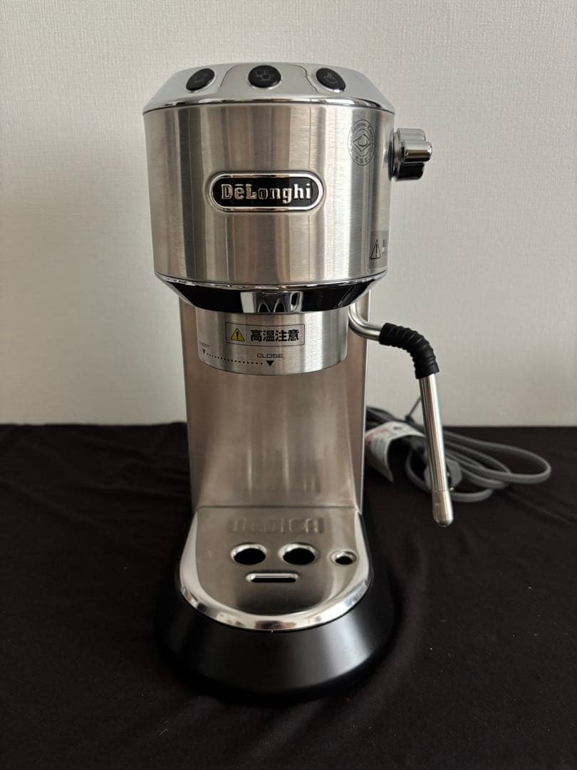 【アナ】付属品一部未使用・ボトムレスフィルター+オマケ付】デロンギデディカ