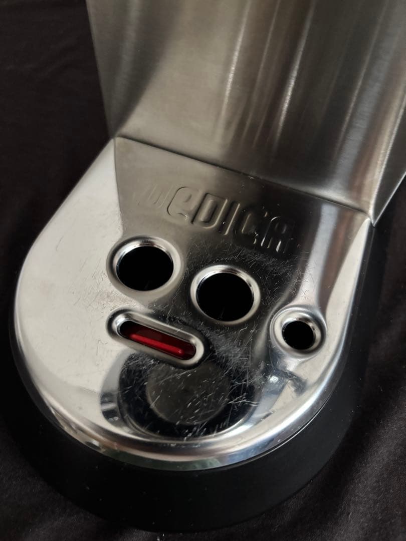 【アナ】付属品一部未使用・ボトムレスフィルター+オマケ付】デロンギデディカ